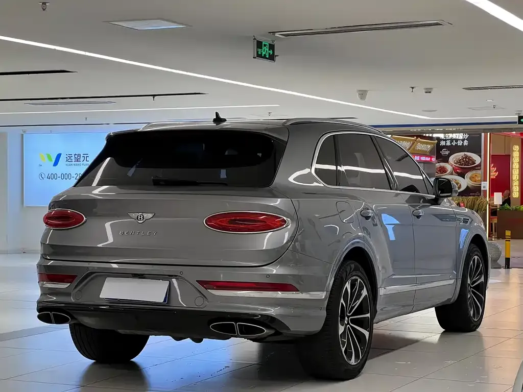 Bentley Bentayga 2021 из CN, фото 3