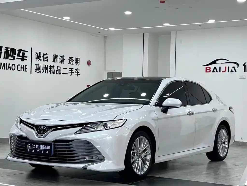 Toyota Camry 2021 из CN, фото 1