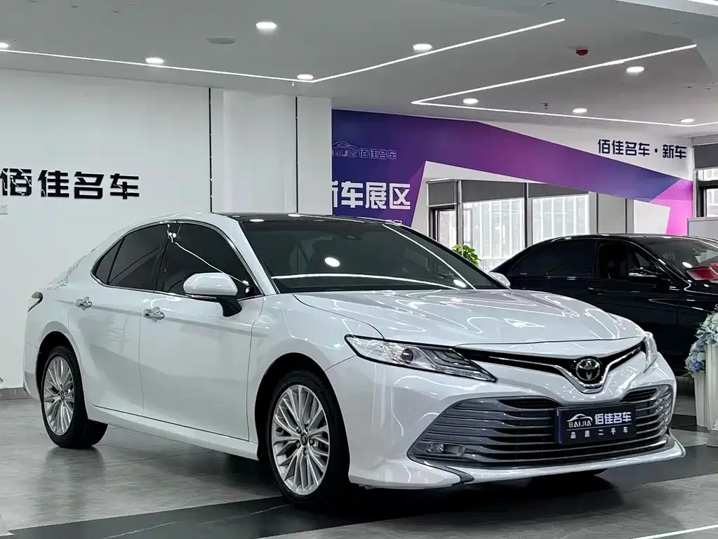Toyota Camry 2021 из CN, фото 10