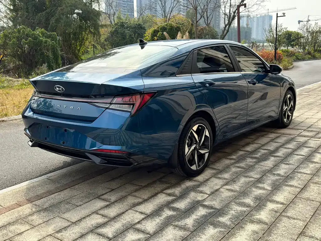 Hyundai Elantra 2022 из CN, фото 10