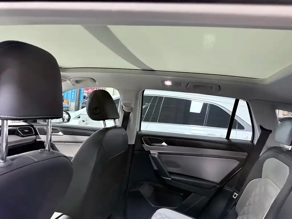 Volkswagen Tayron 2023 из CN, фото 4