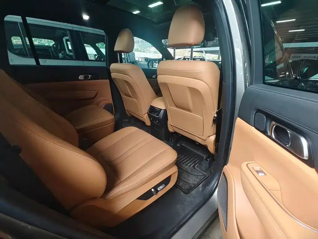 Li Auto Li ONE 2021 из CN, фото 8