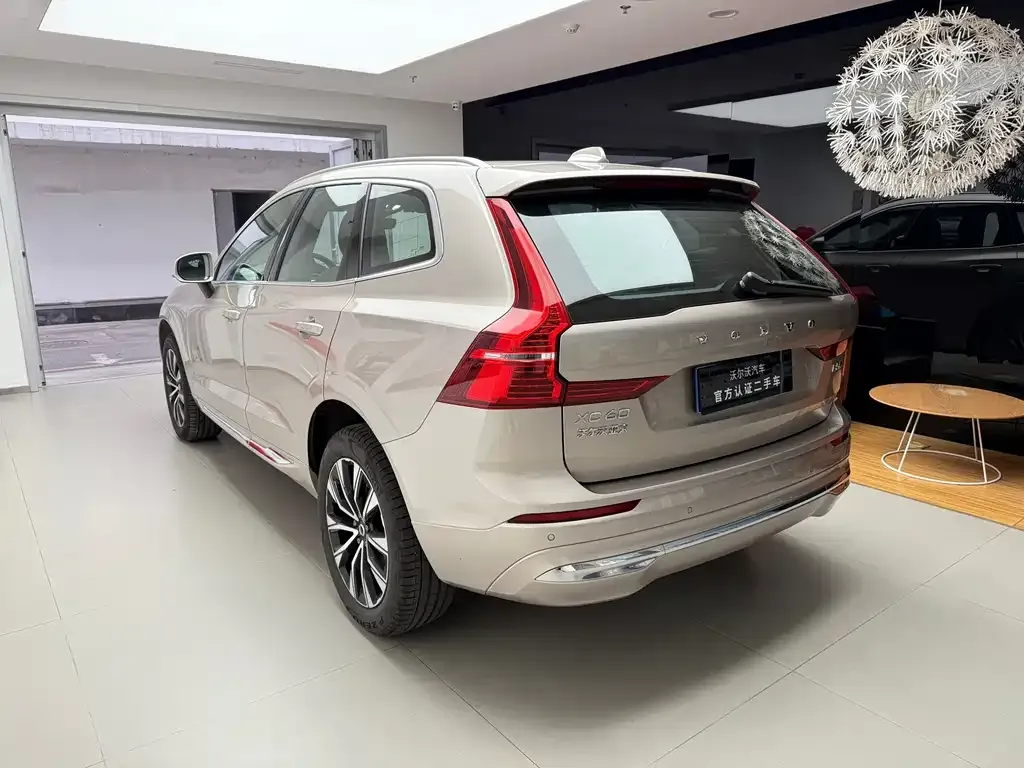 Volvo XC60 2025 из CN, фото 7