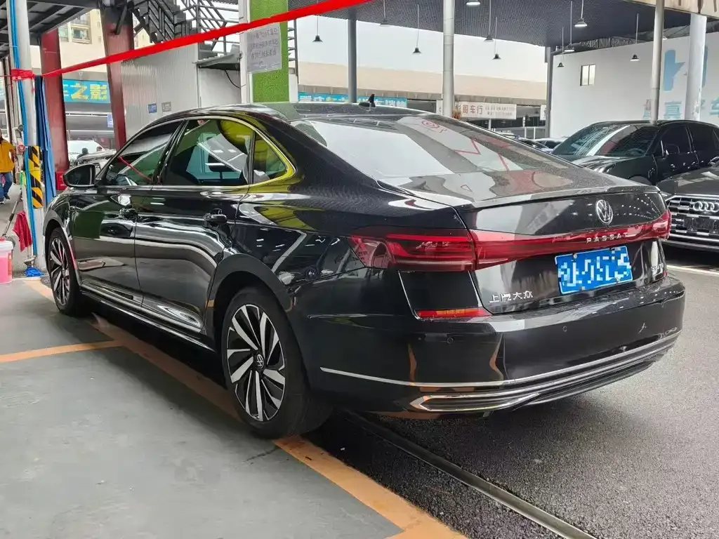 Volkswagen Passat 2022 из CN, фото 2