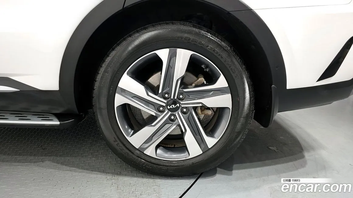 Kia Sorento — фото 6
