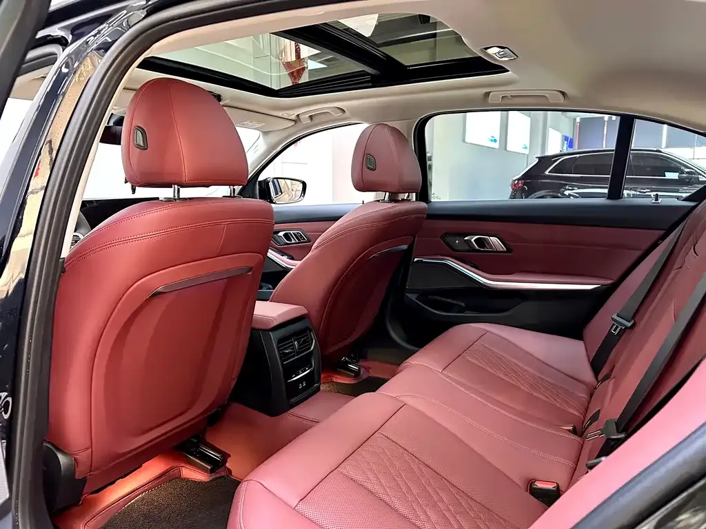 BMW 3 Series 2025 из CN, фото 9