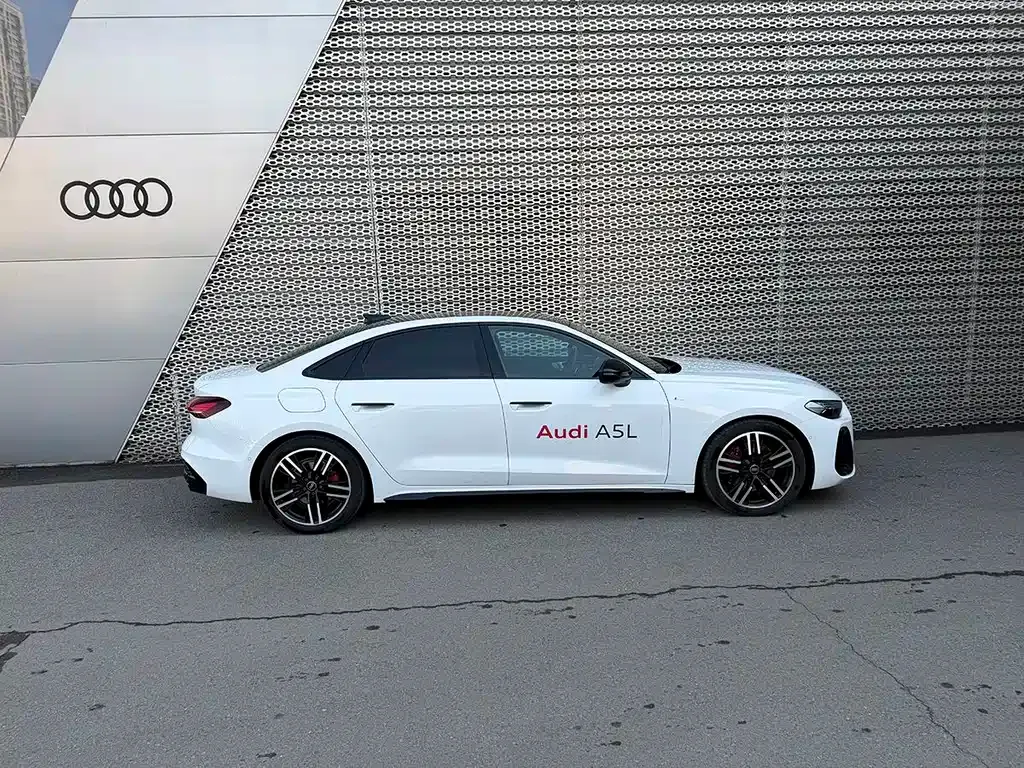 Audi A5L 2025 из CN, фото 8