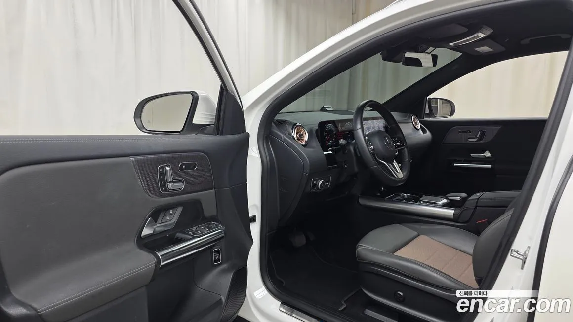 Mercedes-Benz EQA 2021 из KR, фото 2