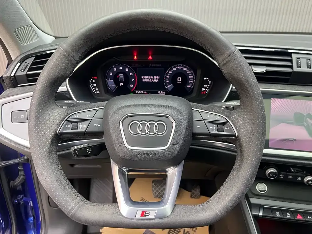Audi Q3 Sportback — фото 10