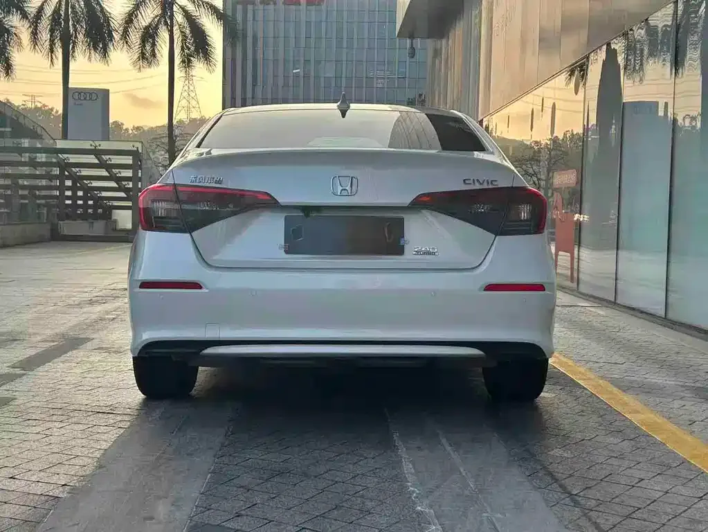 Honda Civic — фото 9