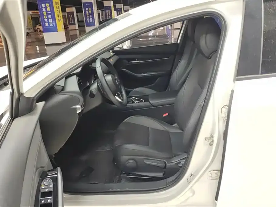 Mazda 3 Axela 2024 из CN, фото 6