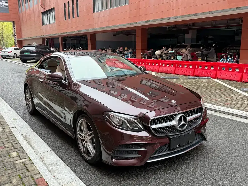 Mercedes-Benz E-Class (Import) — фото 2