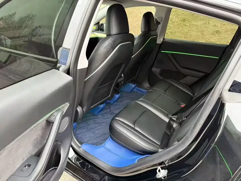 Tesla Model Y 2024 из CN, фото 4