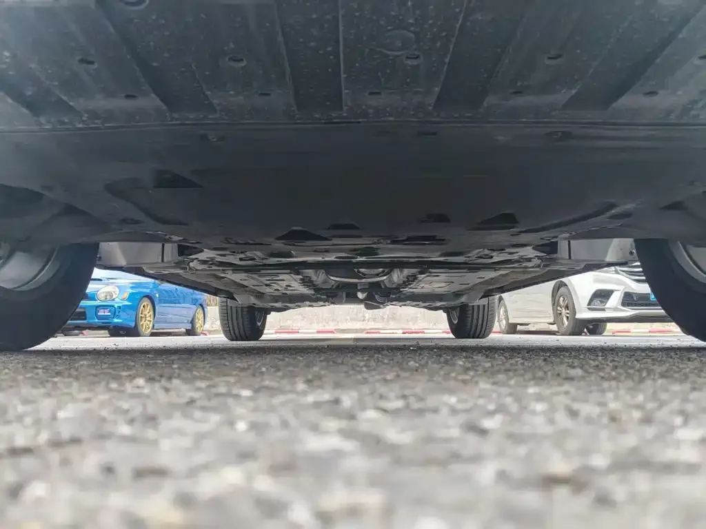 Volvo XC60 — фото 2