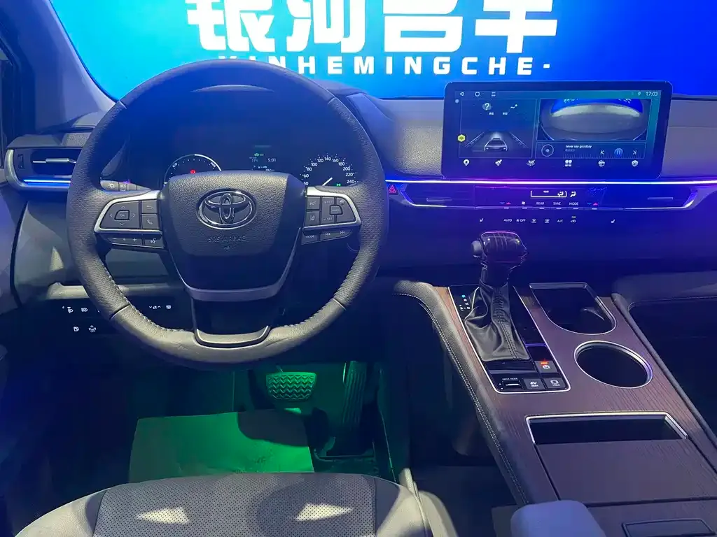 Toyota Sienna 2024 из CN, фото 10