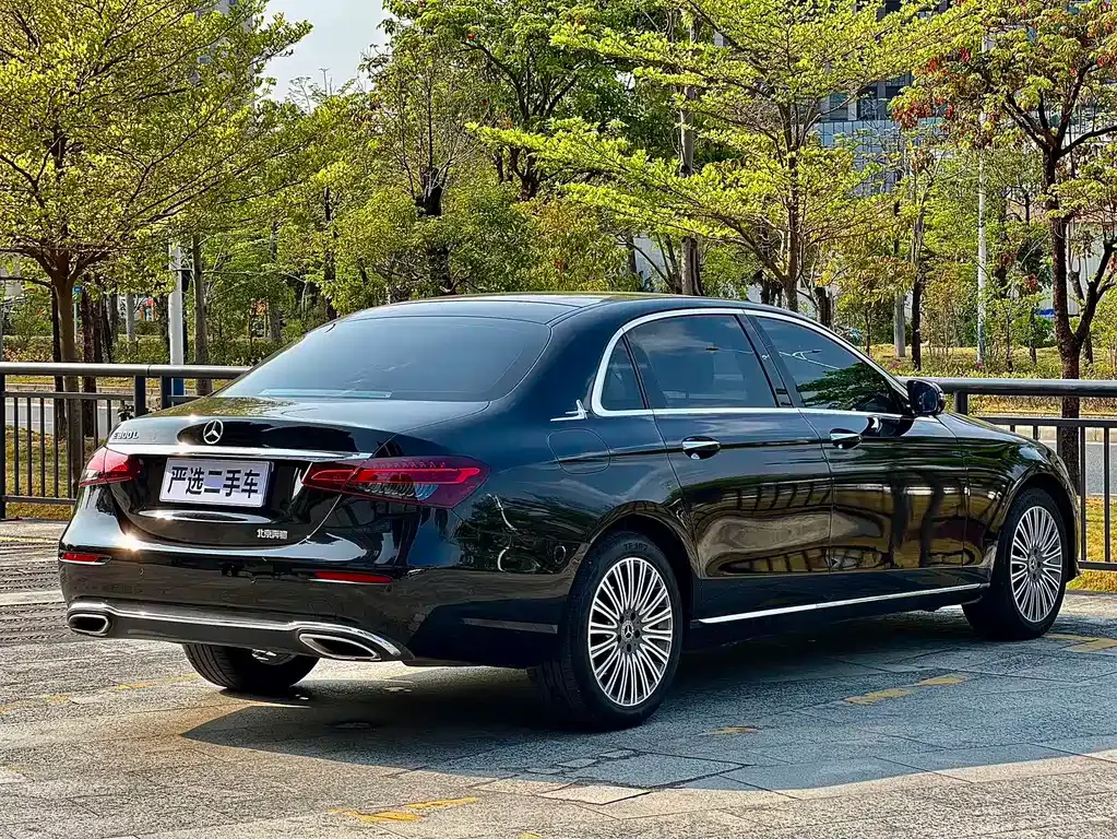 Mercedes-Benz E-Class 2023 из CN, фото 5
