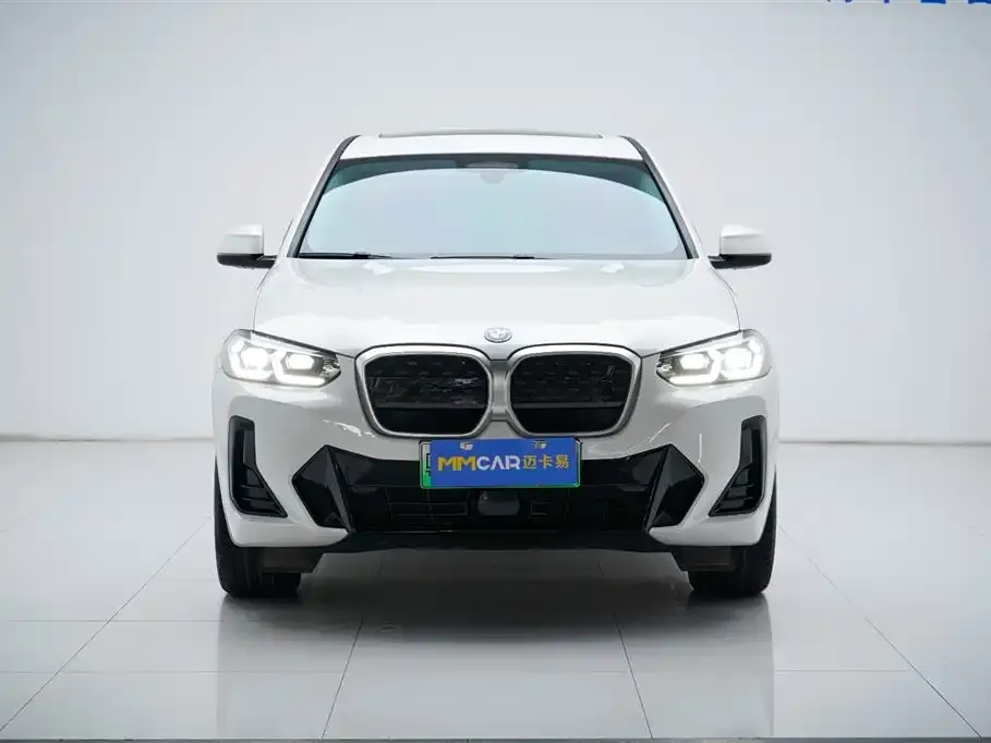 BMW iX3 — фото 2