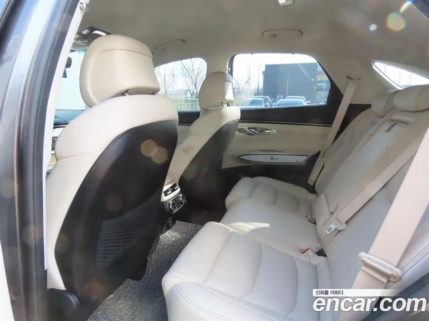 Genesis GV70 2023 из KR, фото 8