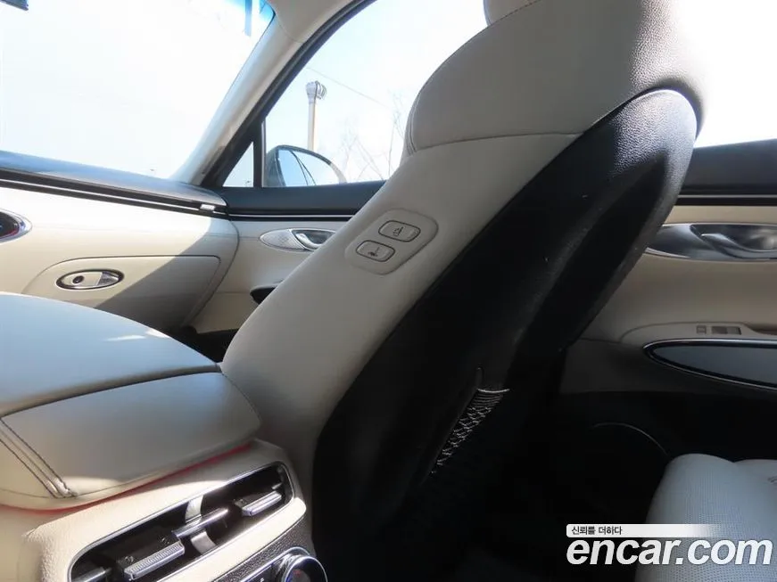 Genesis GV70 2023 из KR, фото 2