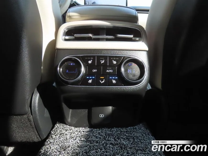 Genesis GV70 2023 из KR, фото 3