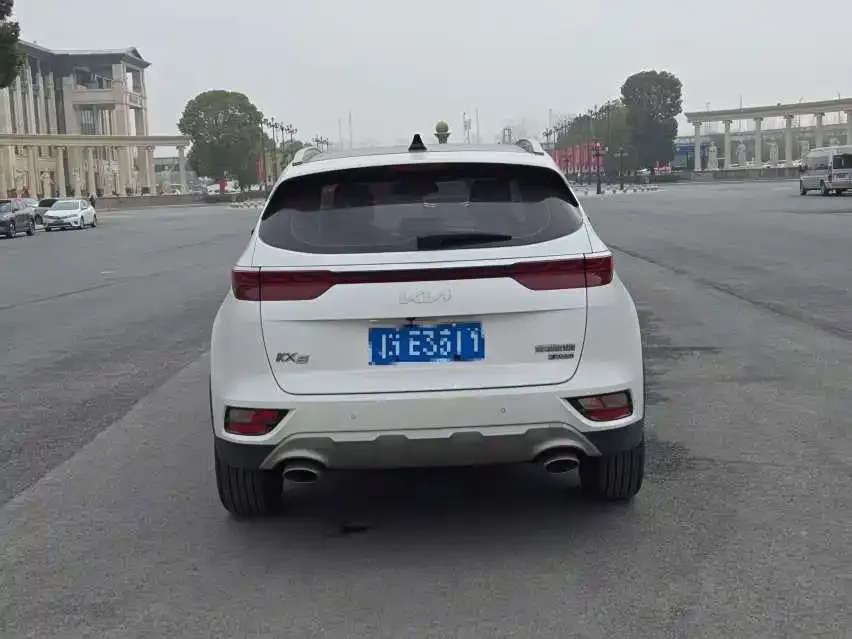 Kia KX5 2023 из CN, фото 3