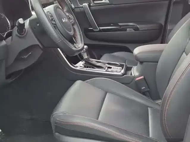 Kia KX5 2023 из CN, фото 2