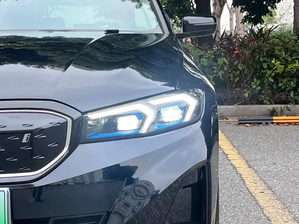 BMW i3 2024 из CN, фото 7