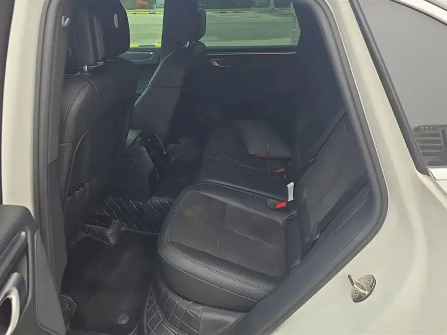 Porsche Macan 2022 из CN, фото 9