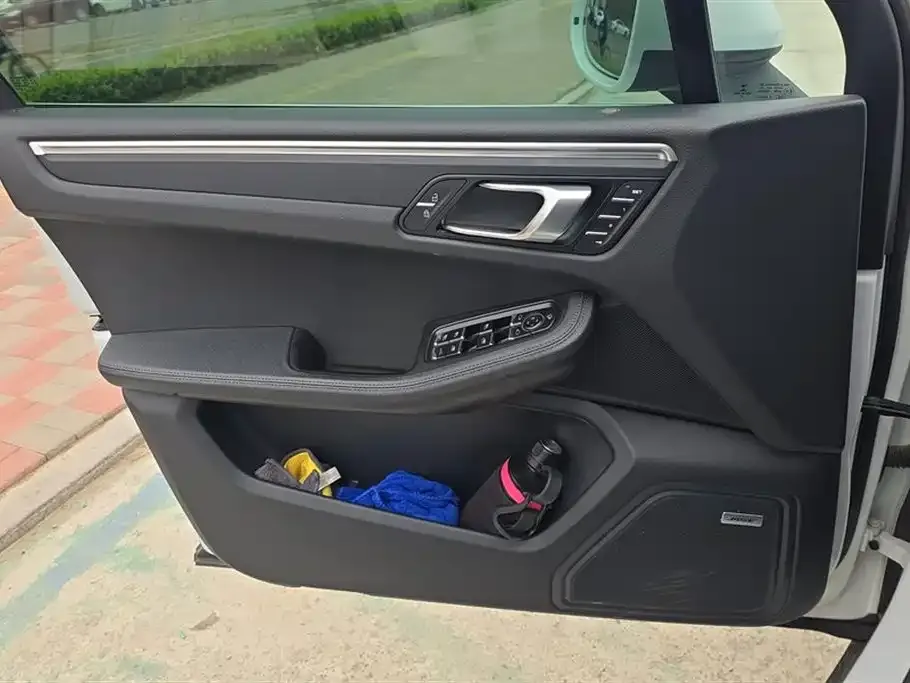 Porsche Macan 2022 из CN, фото 4