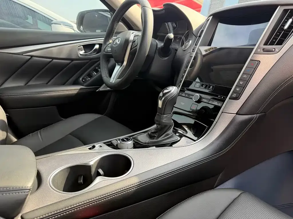 Infiniti Q50L 2022 из CN, фото 7