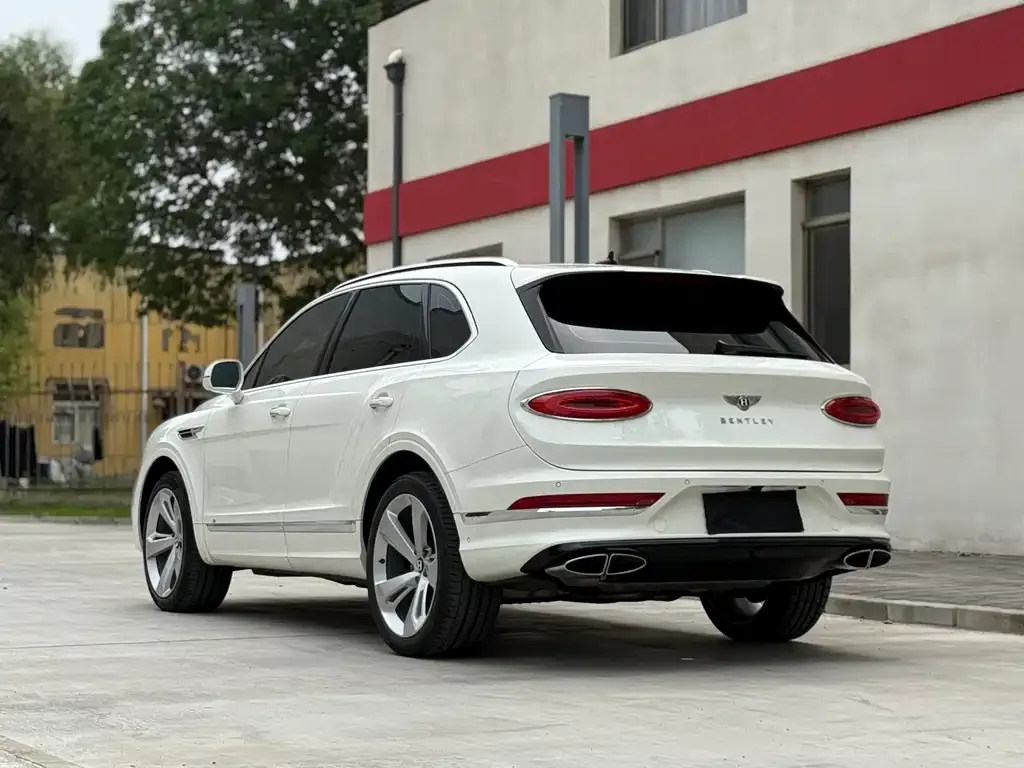 Bentley Bentayga 2021 из CN, фото 9