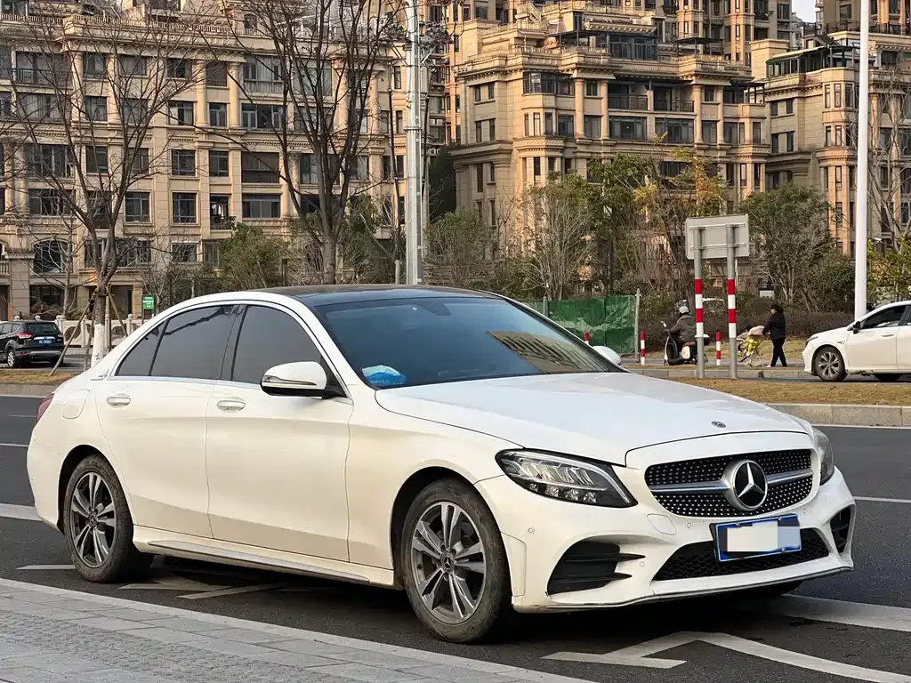Mercedes-Benz C-Class — фото 9