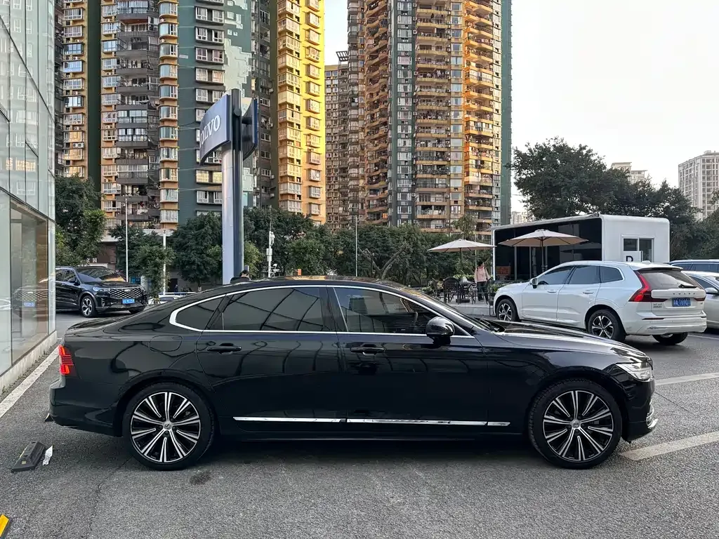 Volvo S90 — фото 10