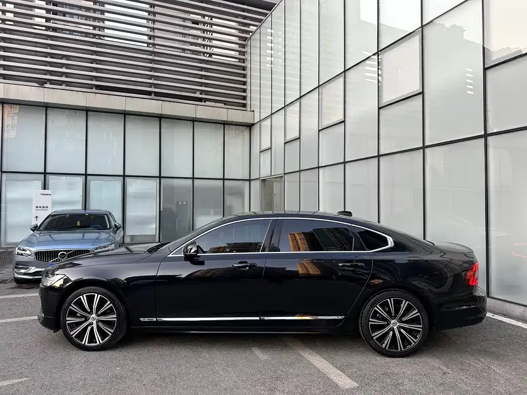 Volvo S90 — фото 3