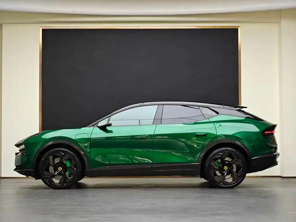 Lotus Eletre — фото 2
