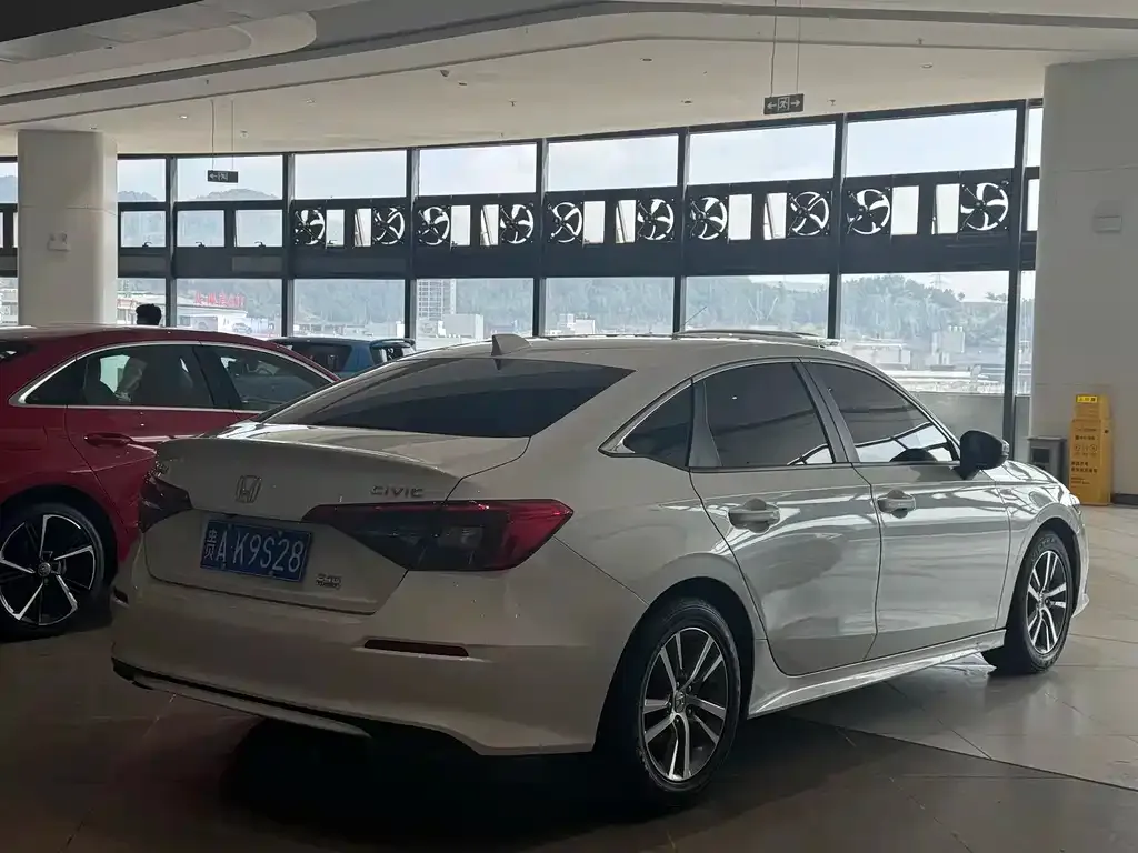 Honda Civic 2023 из CN, фото 4