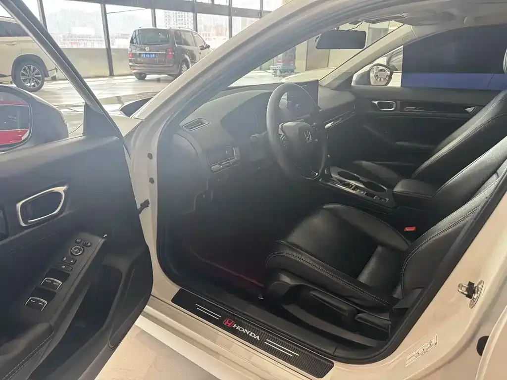 Honda Civic 2023 из CN, фото 9