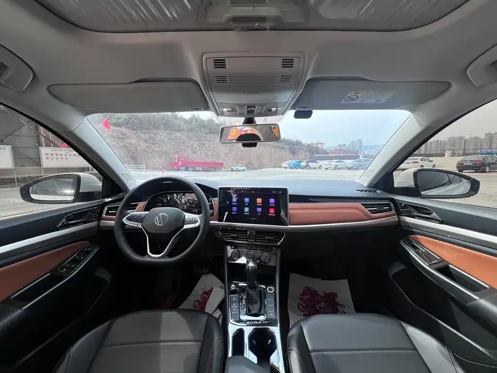 Volkswagen Bora 2023 из CN, фото 2