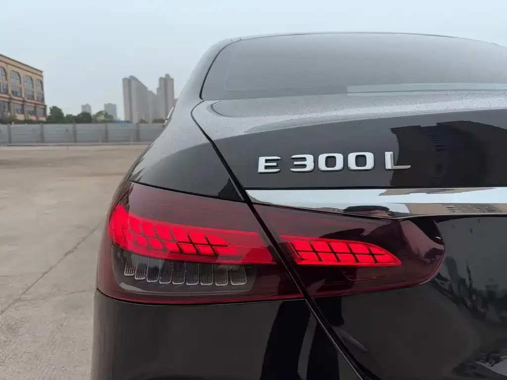 Mercedes-Benz E-Class 2022 из CN, фото 4