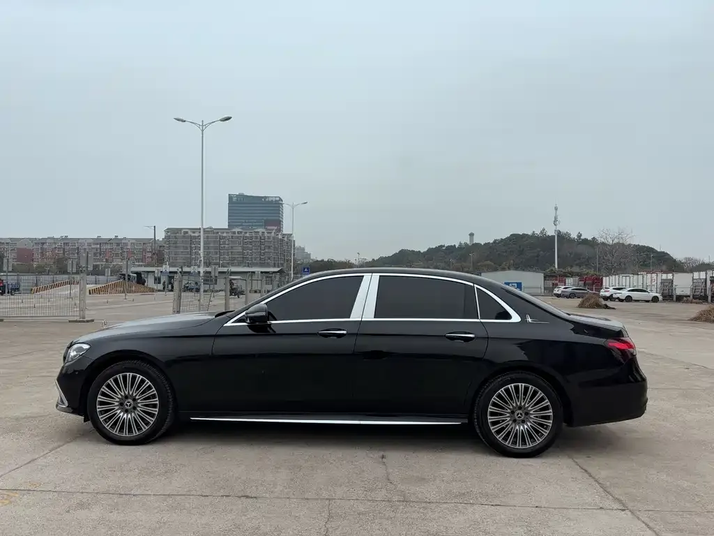 Mercedes-Benz E-Class 2022 из CN, фото 3