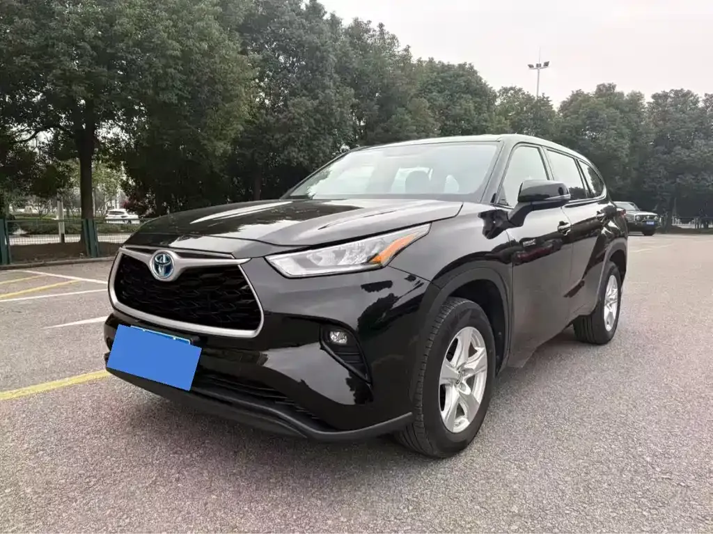 Toyota Highlander 2023 из CN, фото 1