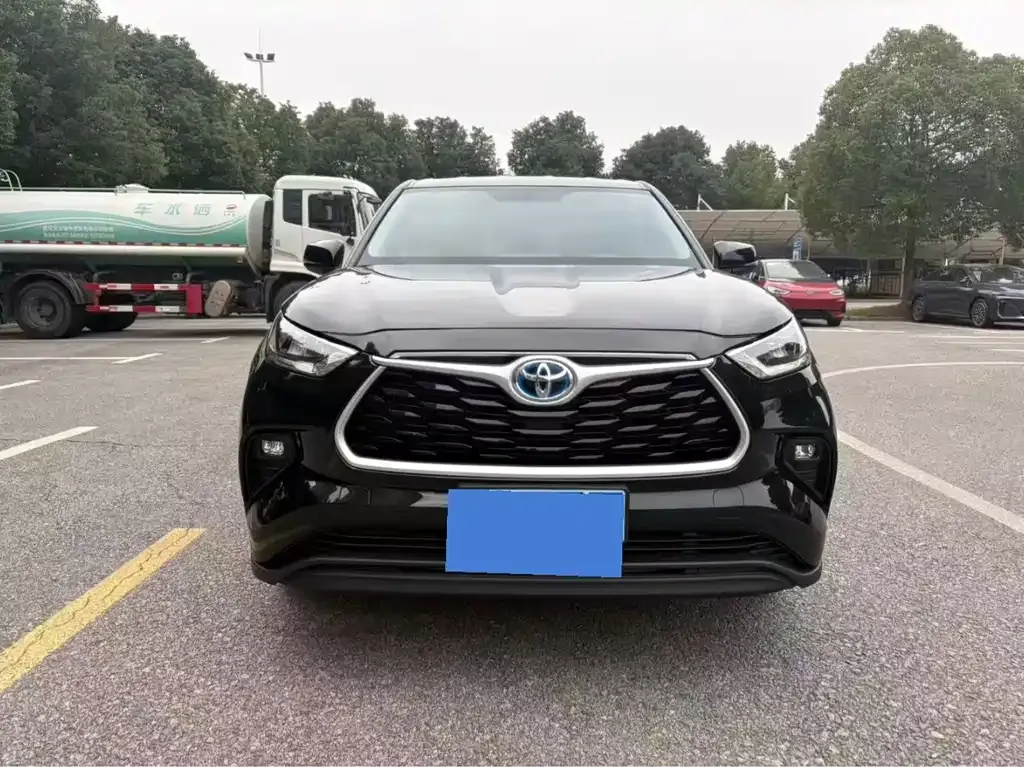 Toyota Highlander 2023 из CN, фото 2