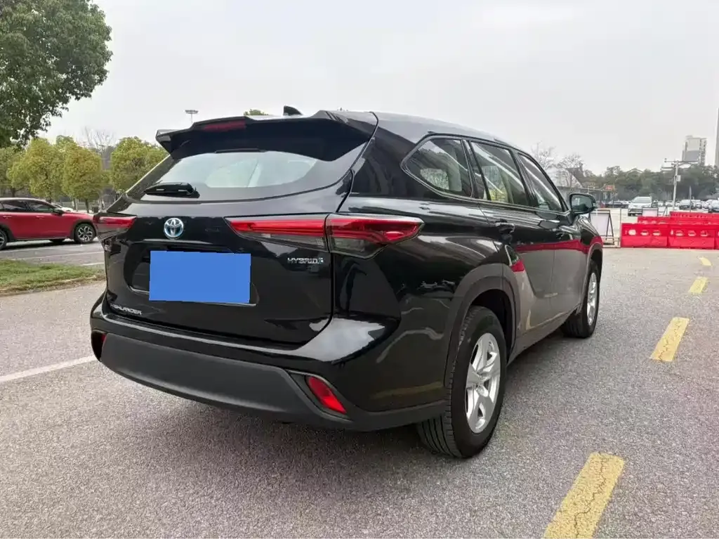 Toyota Highlander 2023 из CN, фото 3