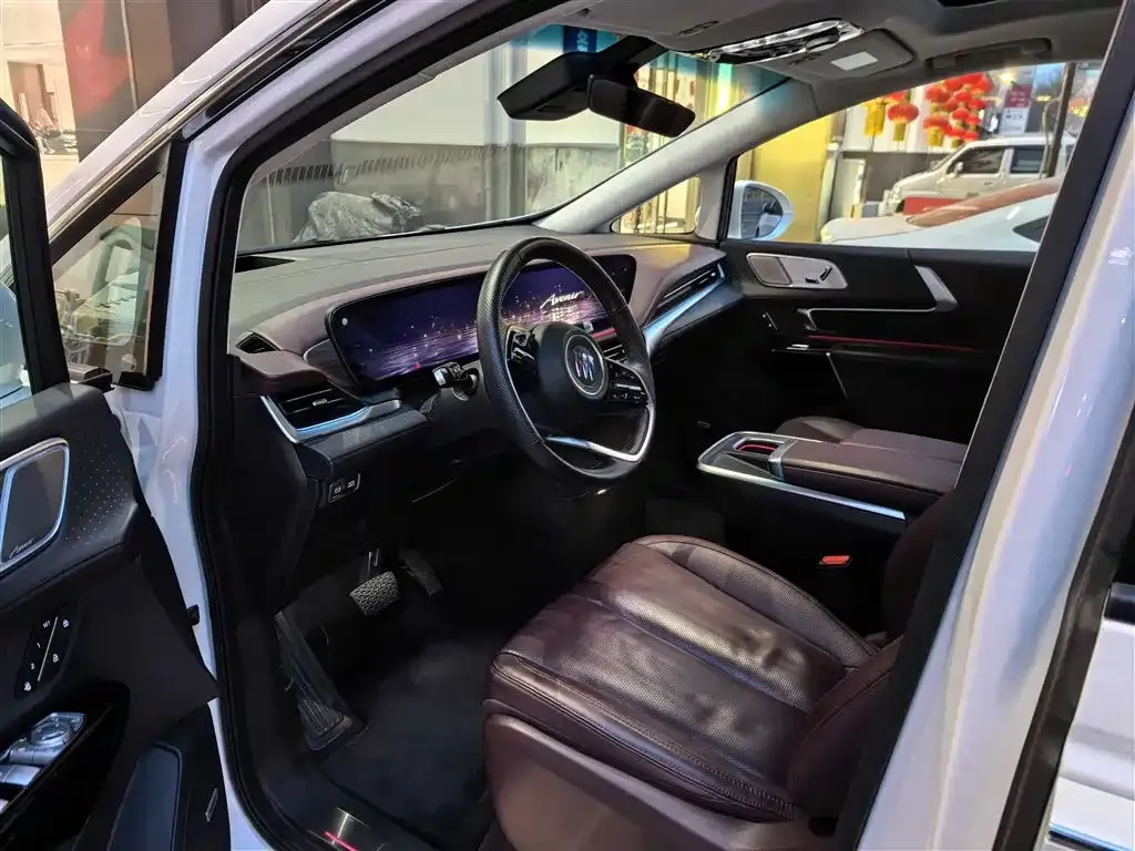 Buick Century 2023 из CN, фото 3