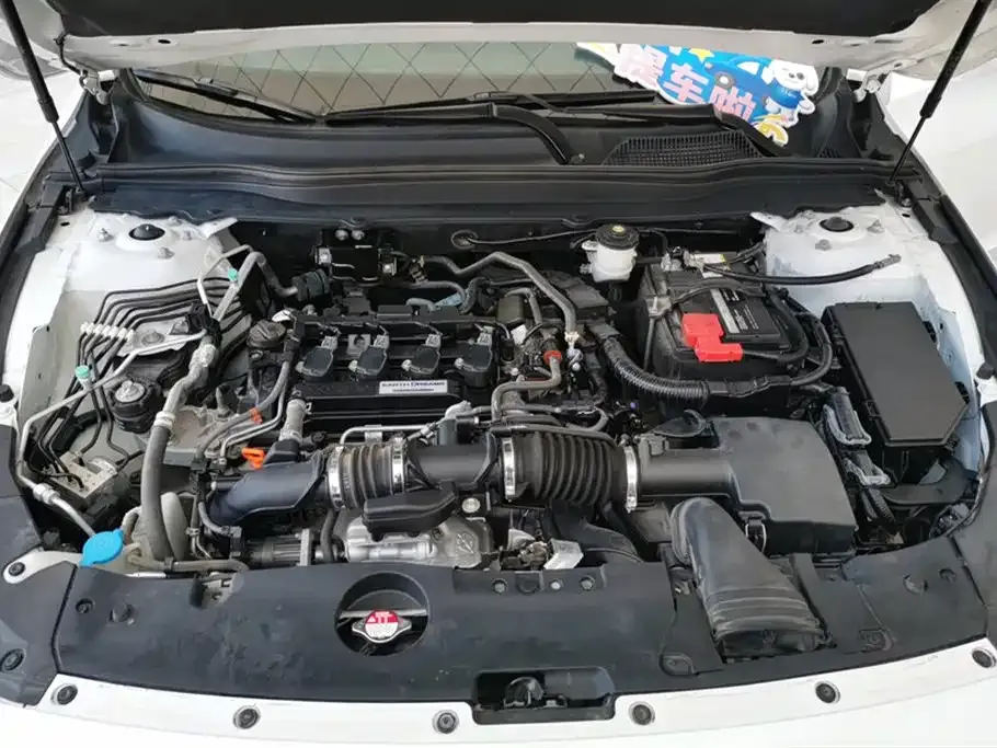 Honda Accord — фото 10