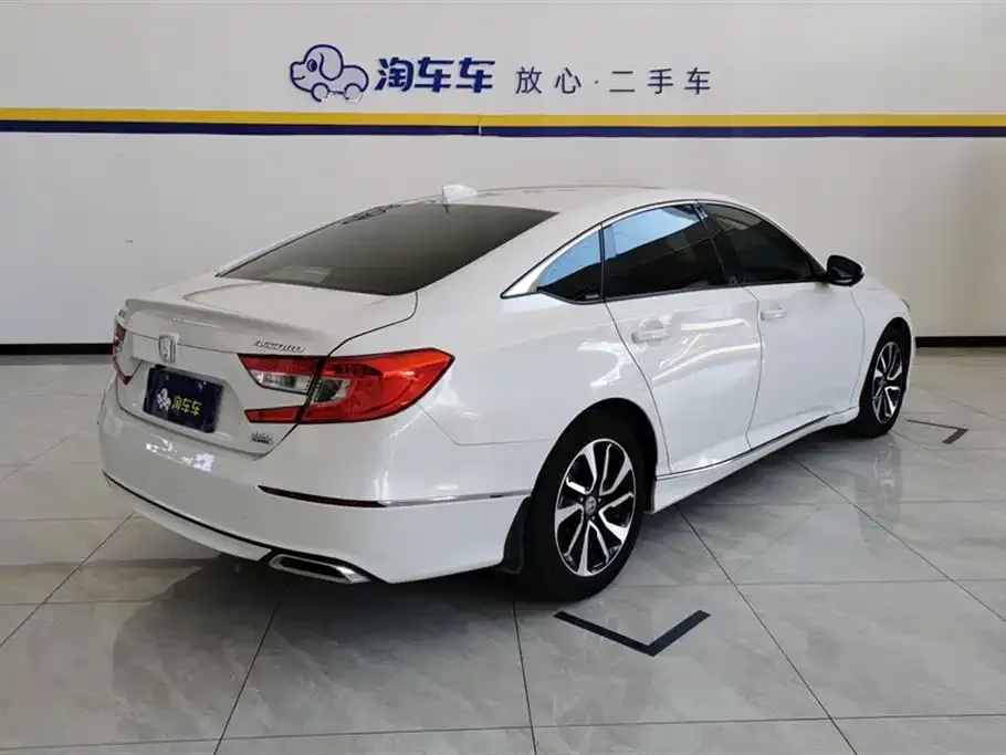 Honda Accord — фото 2