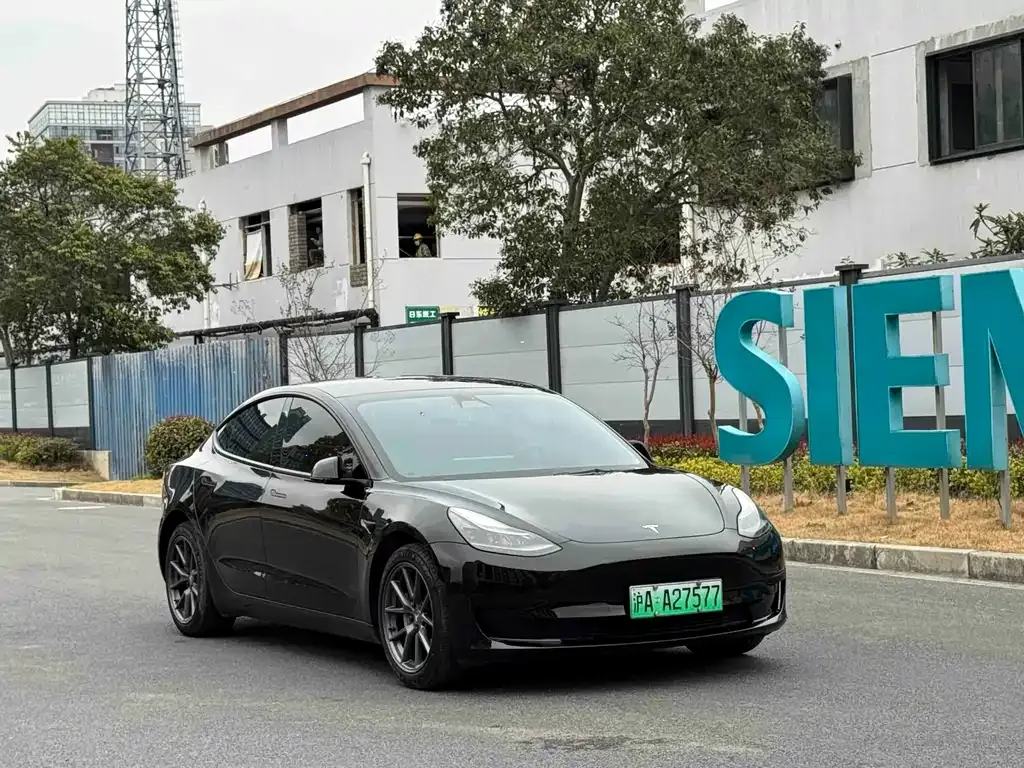 Tesla Model 3 — фото 3