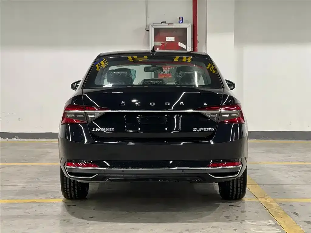 Skoda Superb — фото 4