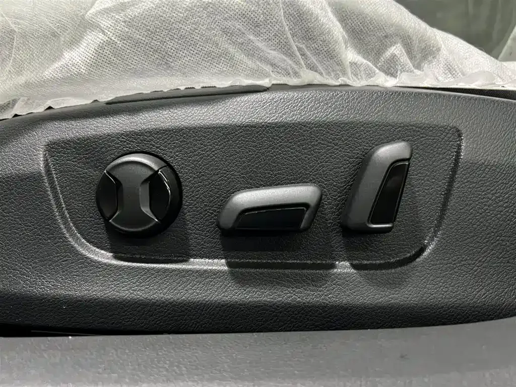 Skoda Superb — фото 9