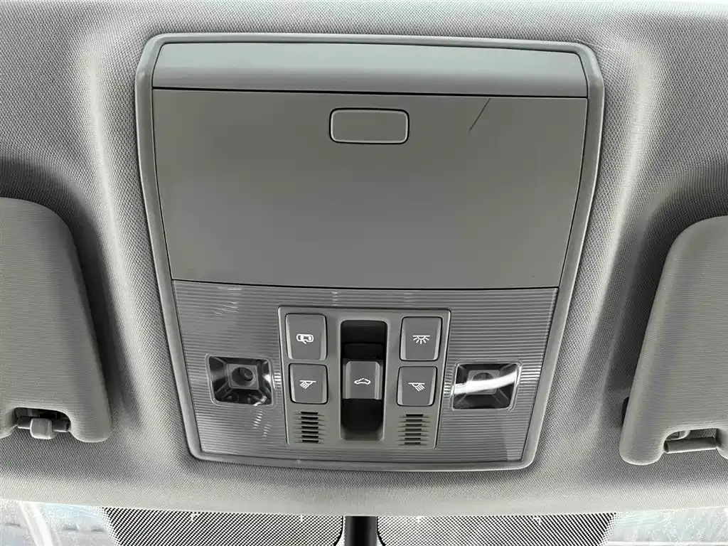 Skoda Superb 2024 из CN, фото 10